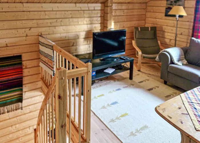 4 Bedroom Pet Friendly In *